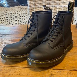 Dr. Marten 1460 Lace Up Boots